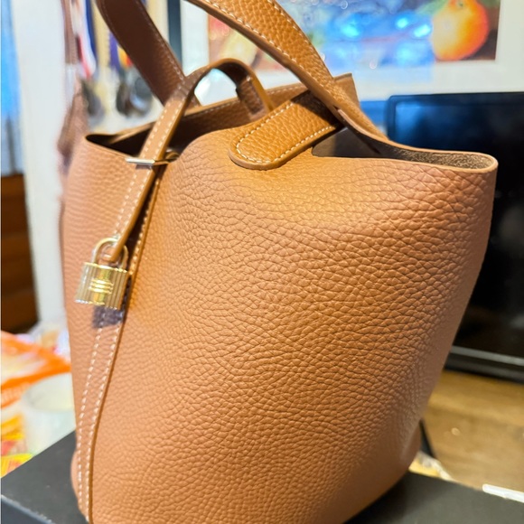 Amazon Tan Faux Leather Satchel - Picture 4 of 7